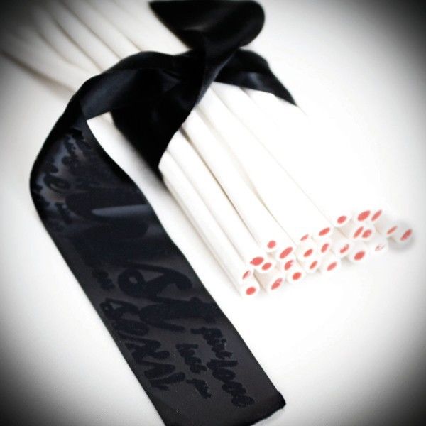 BIJOUX INDISCRETS - LES PETITS BONBONS SINNLICHE HANDSCHELLEN AUS SEIDE